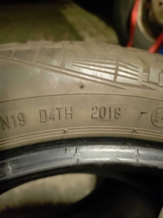 2 броя зимни гуми Континентал 195 55 16 Extra Load AllseasonContact