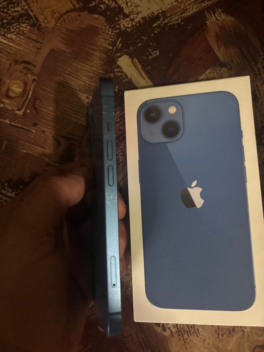 Айфон 13 128 гб  Много запазен един собственик нова батерия