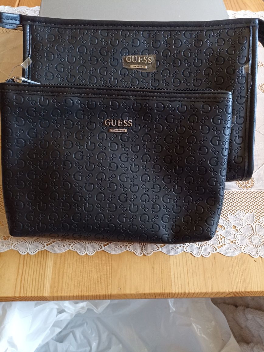 Намалени!!! Несесери Guess, комплект за пътуване