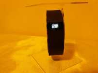 Фитнес гривна fitbit нова