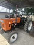 Tractor utb 445.