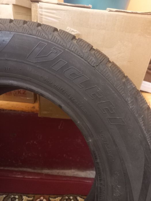 Зимные шыны  Viatti 195/65R15
