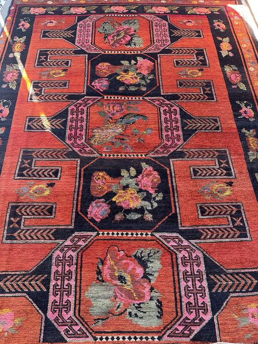 Ковер ручной работы