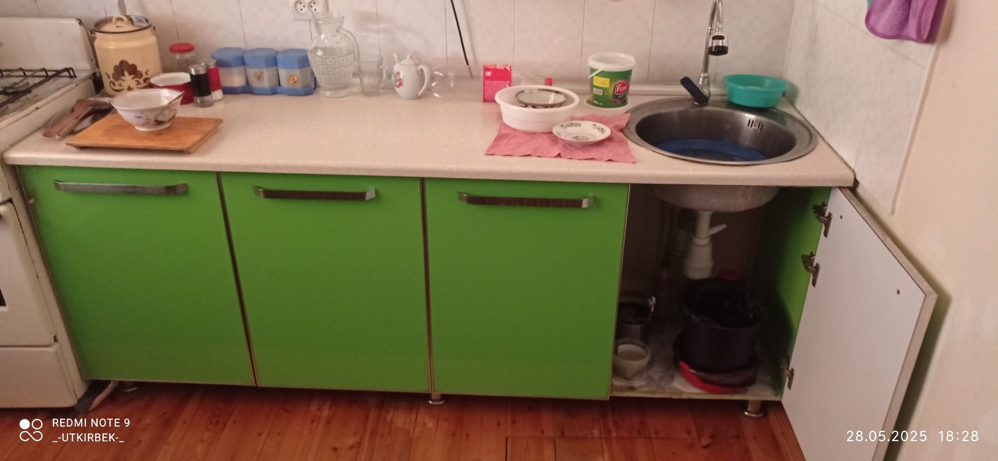 Кухня мебель сотилади