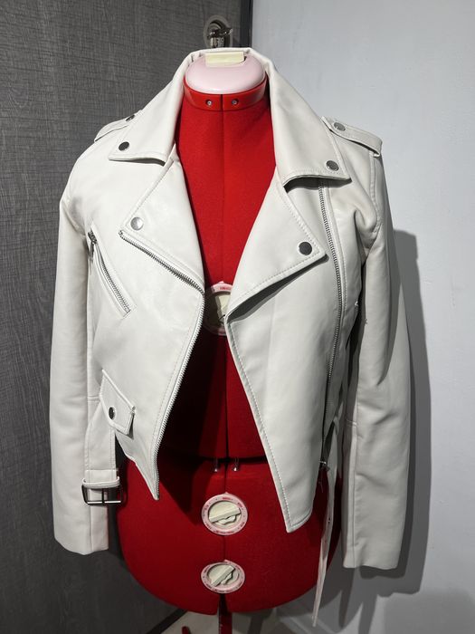 Geaca piele Stradivarius Crem marime S