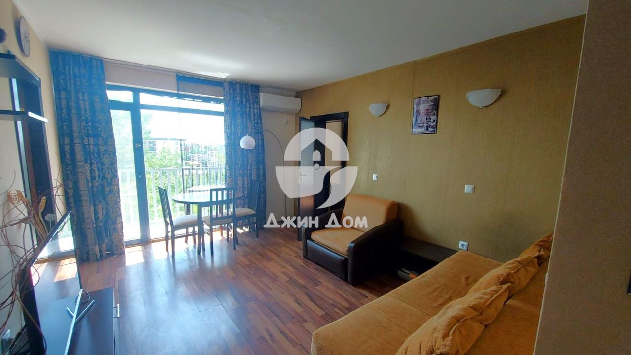 Продава се Тристаен апартамент в к.к. Слънчев бряг - 99 кв.м за 884 €/кв.м - Снимка #1