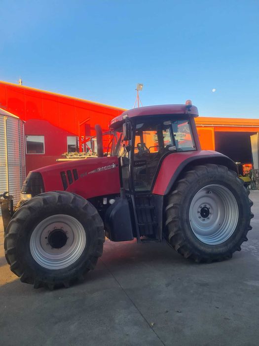 Tractor Case CVX195