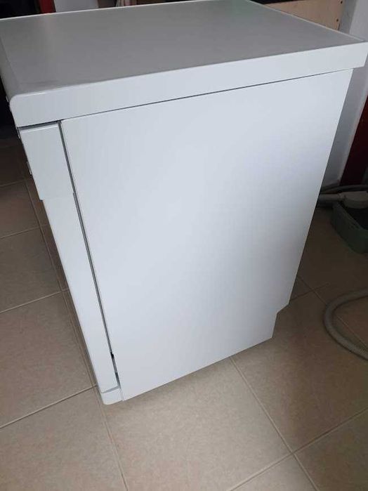 Miele Съдомиялна - 9 Комплекта - Свободностояща - 45см - Тясна