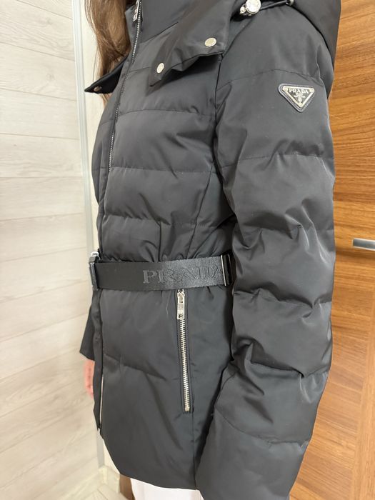 Зимно дамско яке Prada