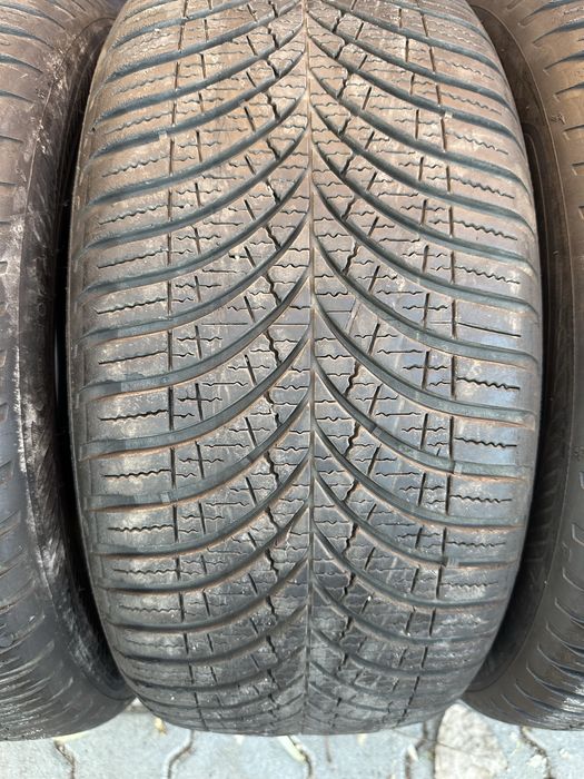 Cauciucuri iarna 225 50 17 Goodyear 6 mm an 2021 la 150 ron buc