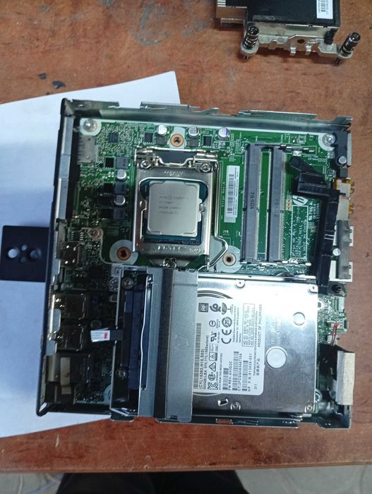 Продам миним ПК i7 7700T с монитором