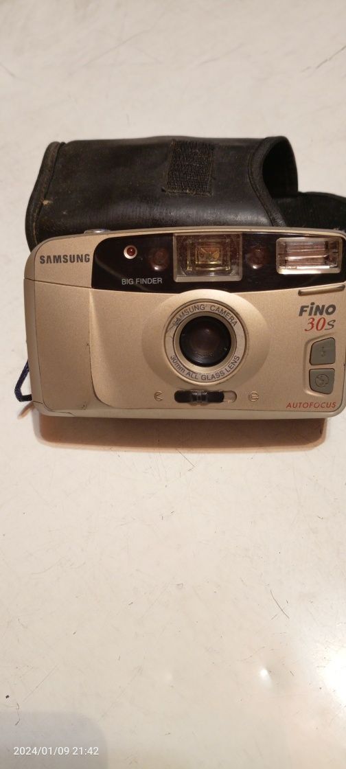 Фотоаппараты из 2000г