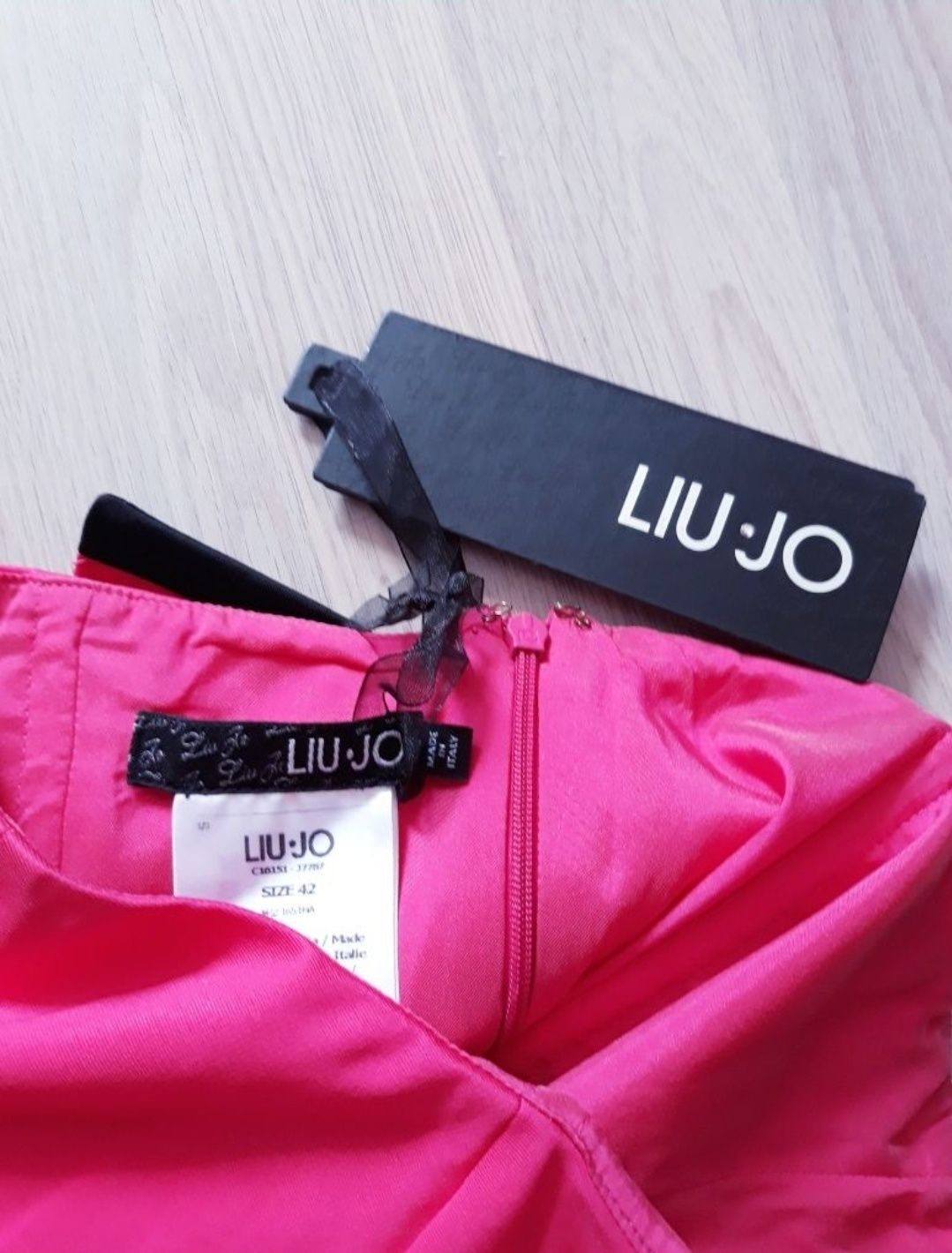 GUESS, LIU JO, PINKO нова оригинална рокля, с етикет S