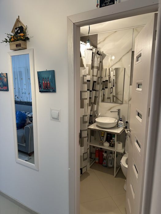 Inchiriez casa tip garsoniera in regim hotelier