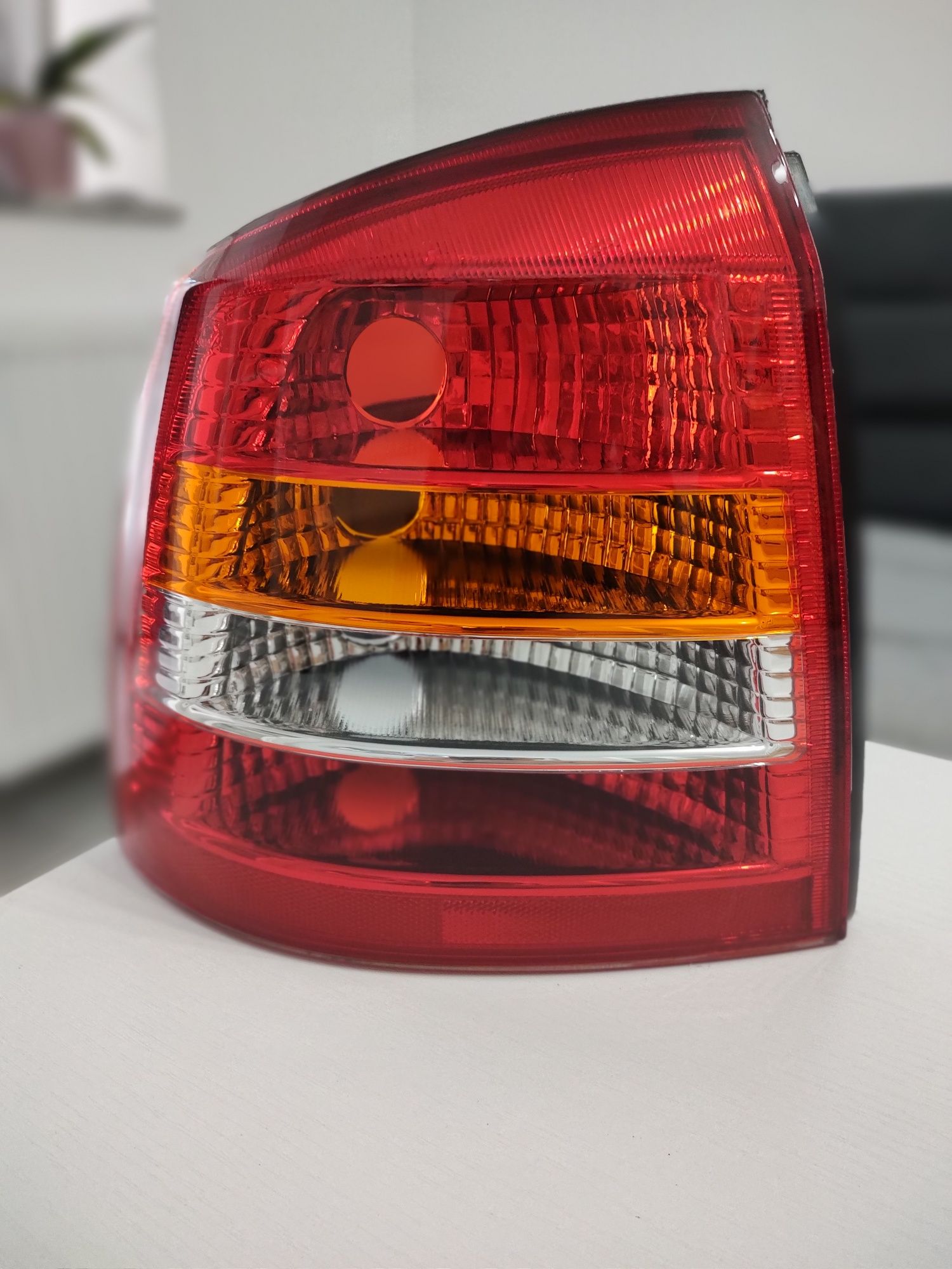 Lampa Stanga Opel Astra