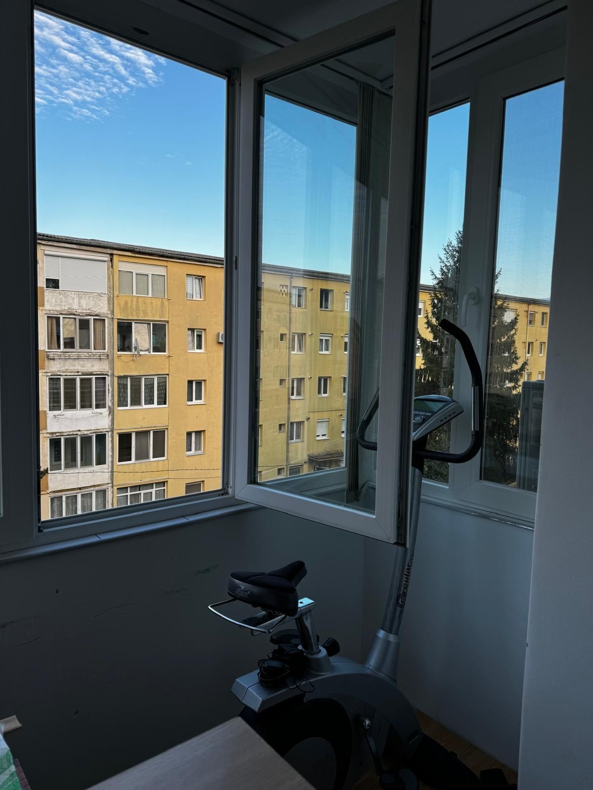 Vând apartament Lugoj