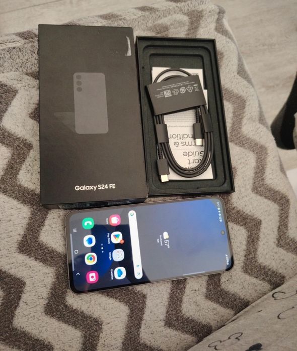 Samsung Galaxy S24 FE Display Original Pentru Piese