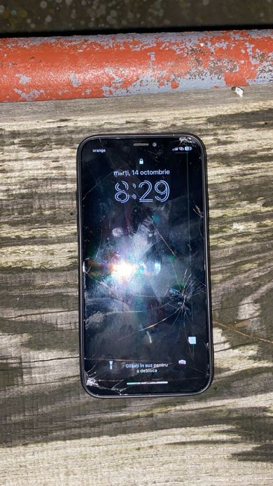 iphone xs , baterie 85%