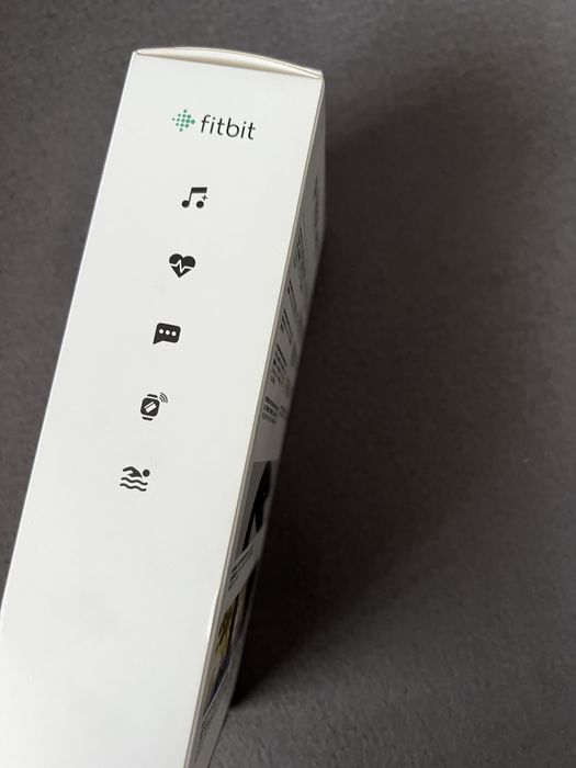 Fitbit versa 1,rezistent la apa