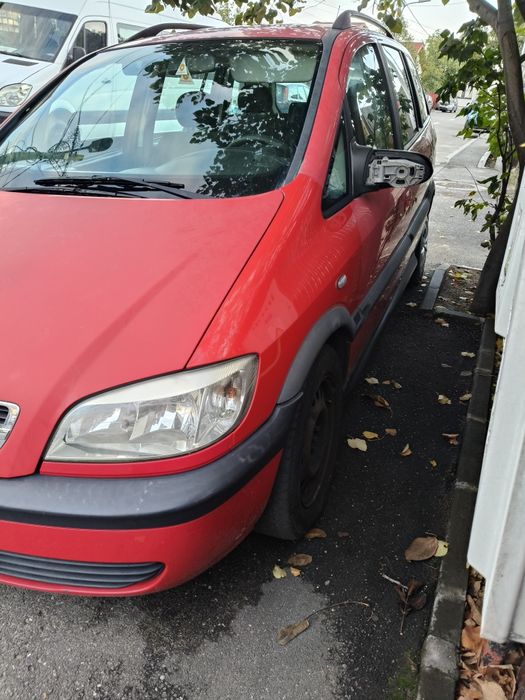 Vând Opel Zafira 1.6 benzină 2005