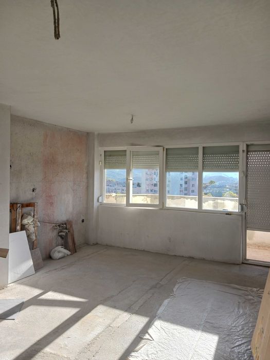 Двустаен апартамент за продажба в кв. Еленово, гр. Благоевград.