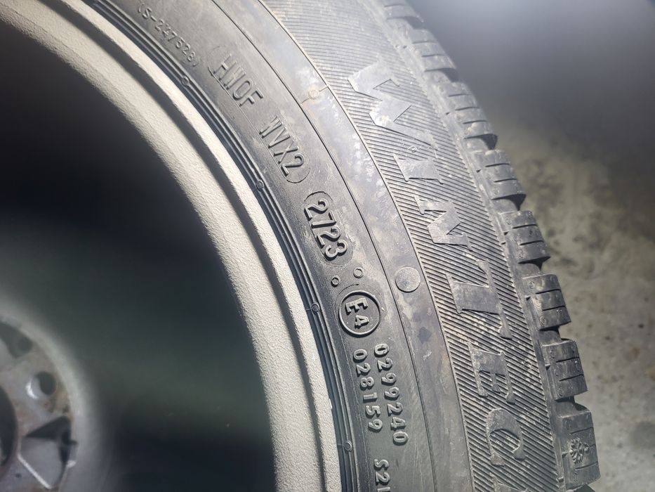 Jante cu cauciucuri noi de iarna Bmw