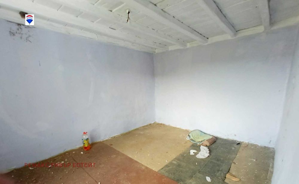 Продава се Къща в с. Бъзън, Област Русе - 119 кв.м за 302 €/кв.м - Снимка #5