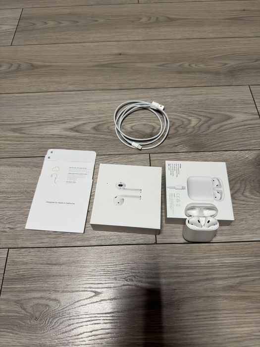 AirPods 2 originale la cutie!