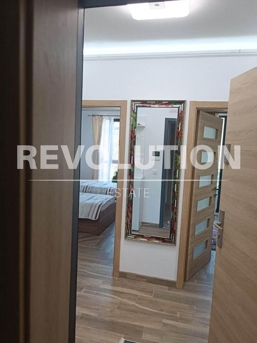 Дава се под наем Тристаен апартамент в Варна, Център - 80 кв.м за 1200 € - Снимка #10