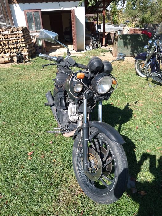 YAMAHA  XV  1000