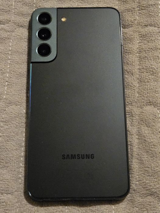 Samsung galaxy S 22 +