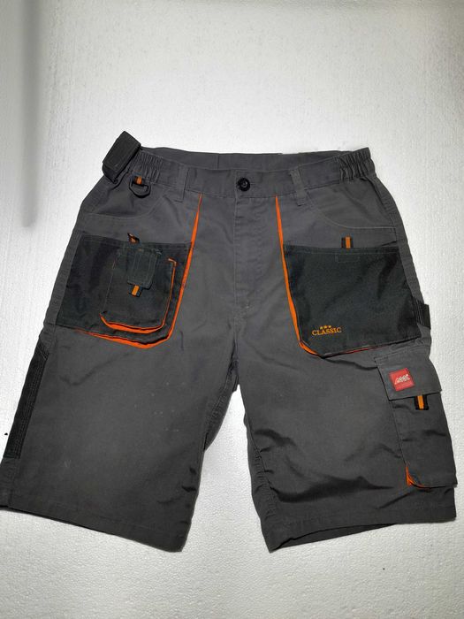 Pantaloni de lucru scurti nr 48 marca  CLASSIC GERMANY