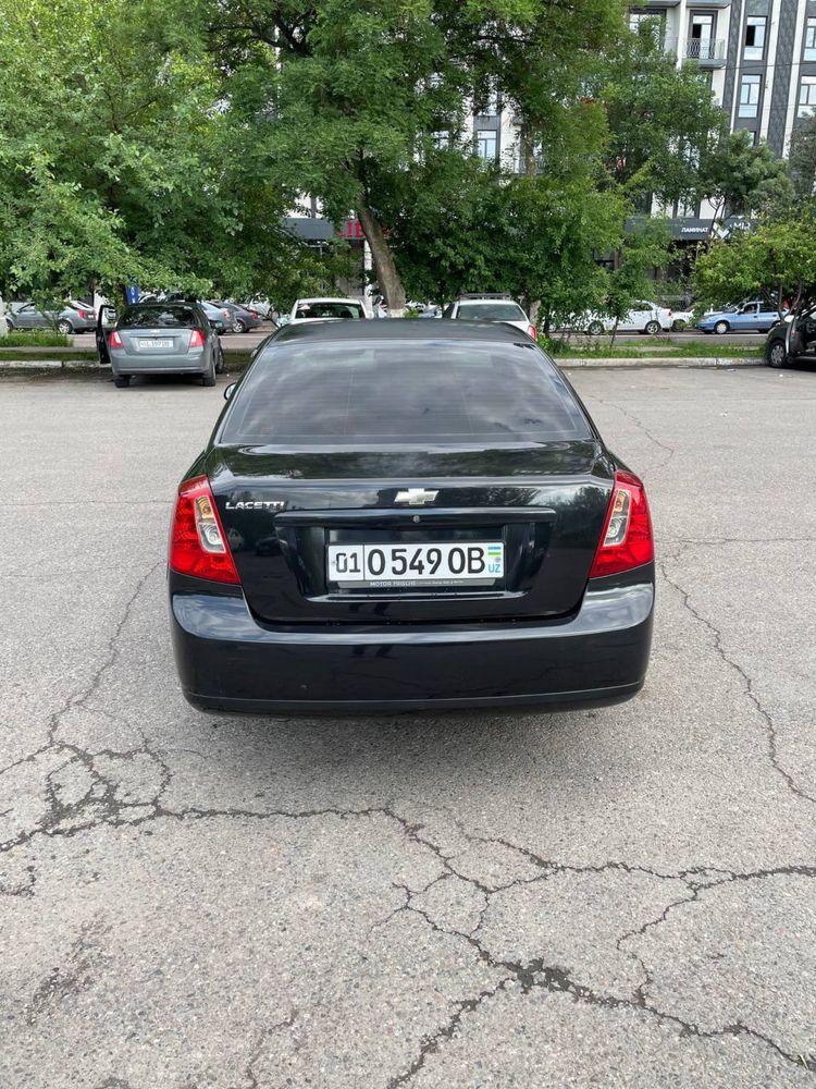 Lacetti 1.8 продается