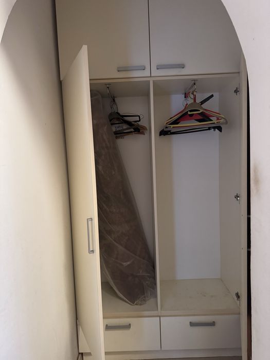 Гардероб с надстройка