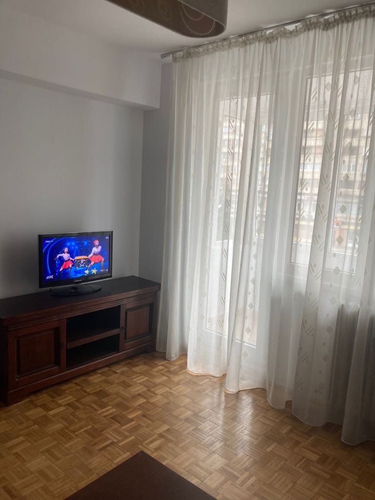 Ofer spre chirie apartament ultracentral, in Oradea, cu 2 camere