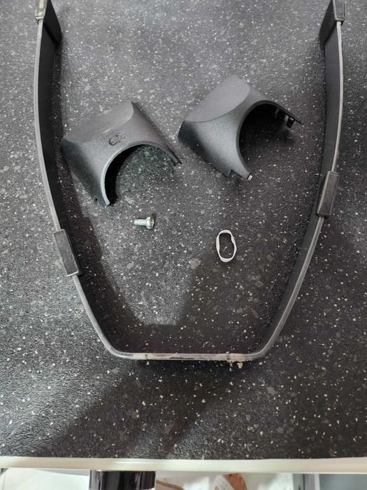 Продавам тонколони на марката Samsung HT-H5500 Blu-ray 3D player