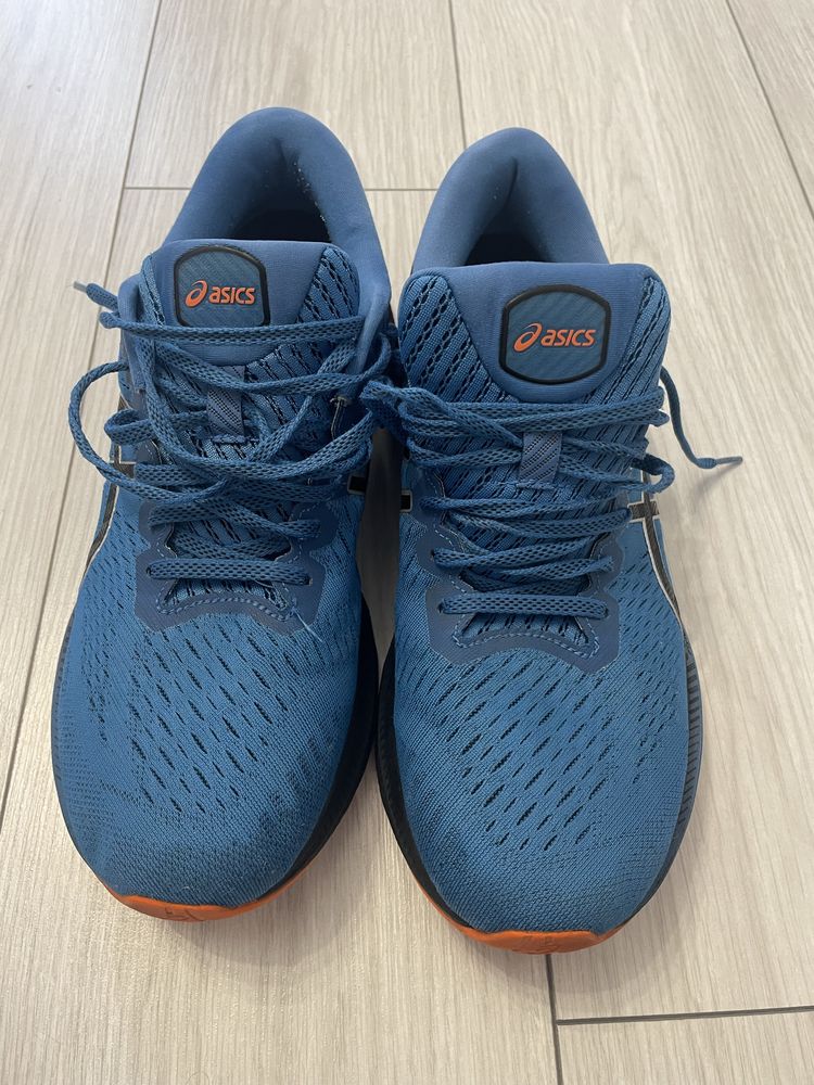 Vand Asisc Kayano 27