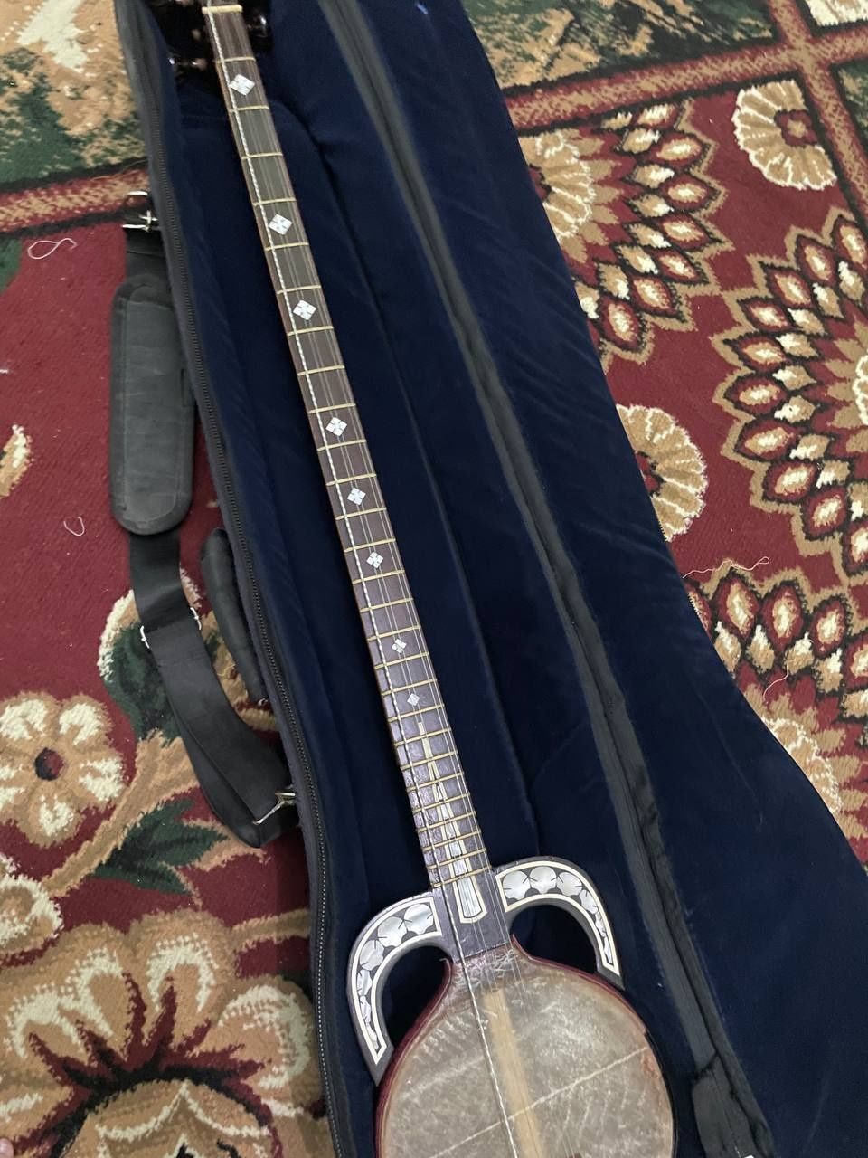 Qashqar Andijon rubob
