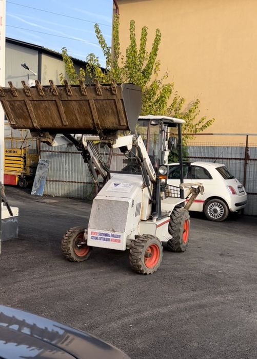 Bobcat B100 minibuldo