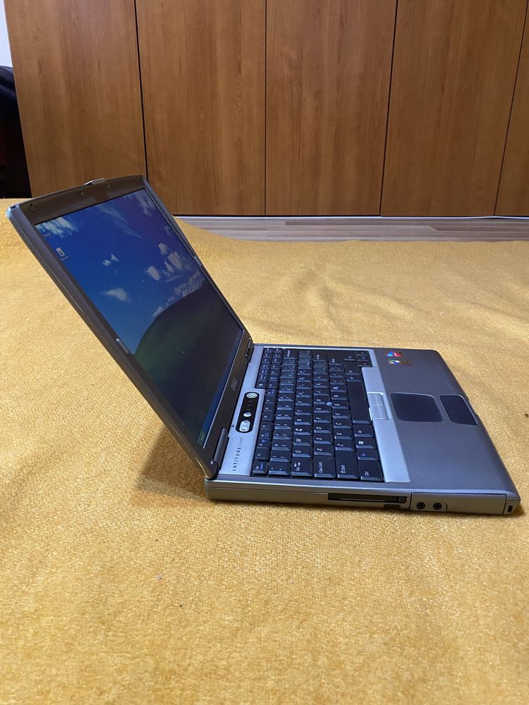 Dell Latitude D600