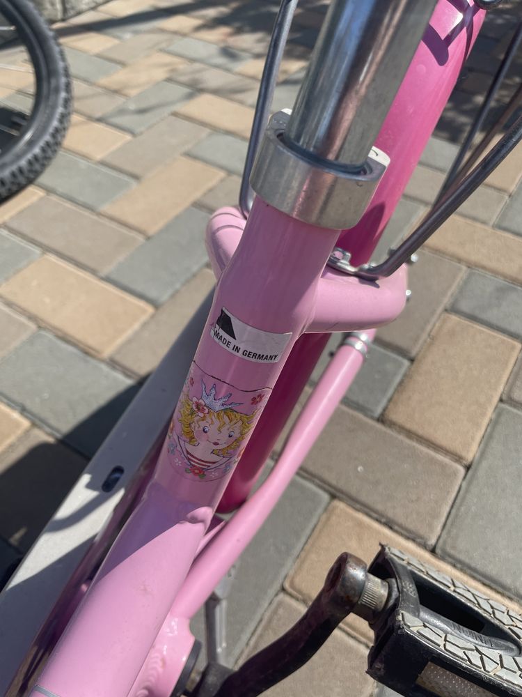 Doua biciclete puky copii baiat albastra fata roz