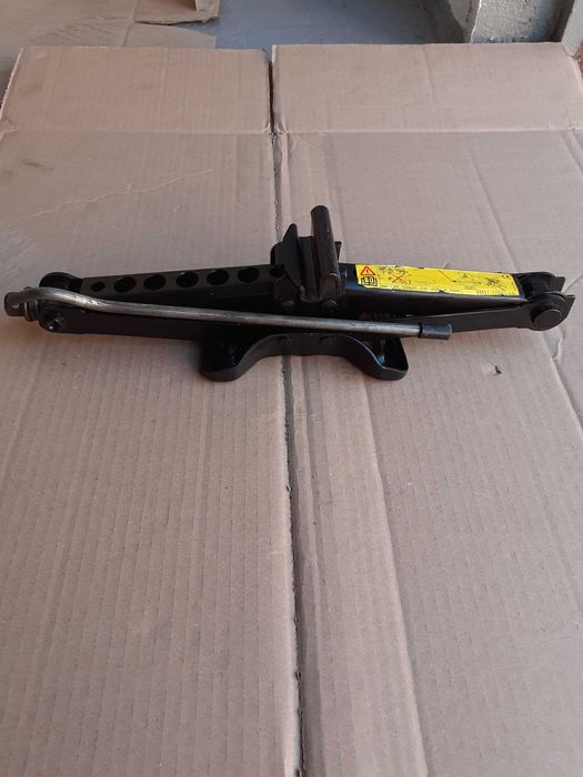 Cric FORD Focus, C-max, S-max, Mondeo