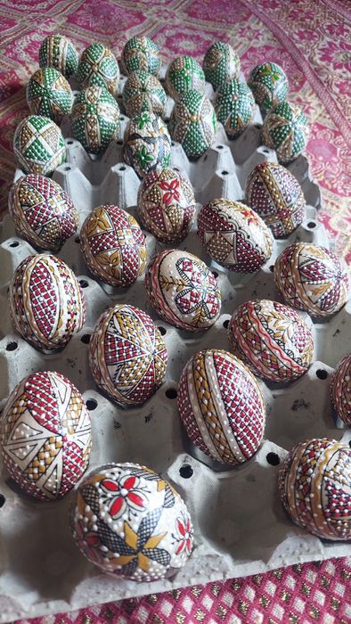 Ouă încondiate de rață și lemn