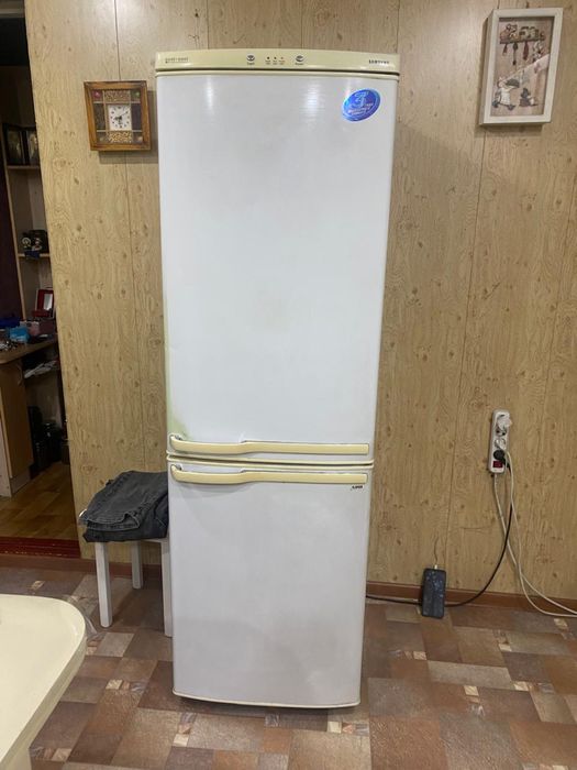 Продам холодильник самсунг