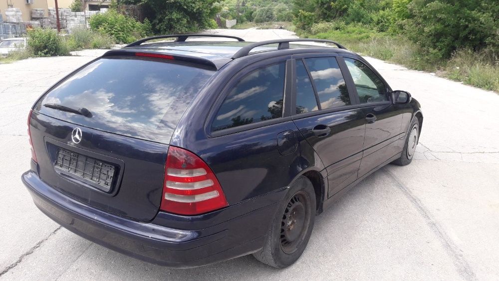 Mercedes C220 facelift 2005 г на части