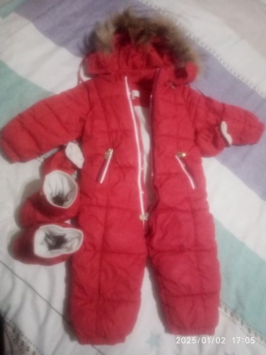 Зимний комбинезон для девочки