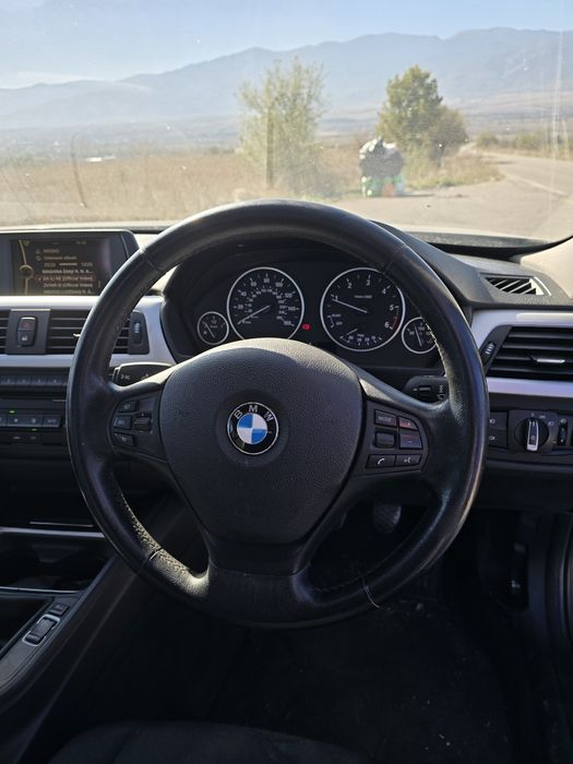 BMW F30 316D на части!