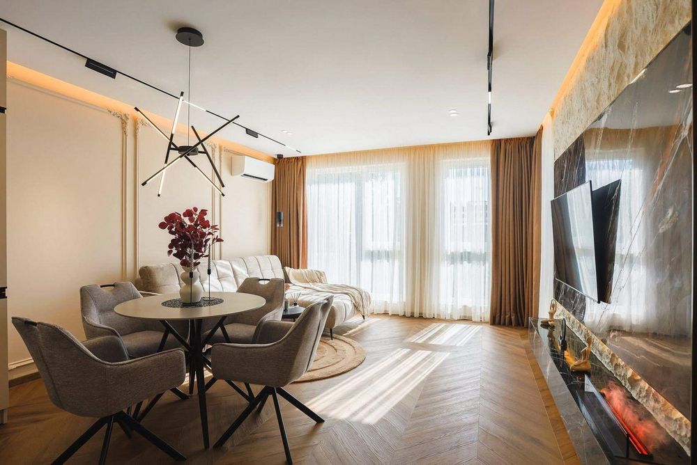 Продава се Двустаен апартамент в Пловдив, Остромила - 73 кв.м за 2451 €/кв.м - Снимка #1