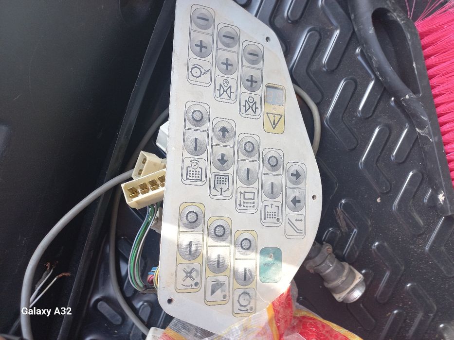 Продам пульт от комбайна Вектор, Акрос