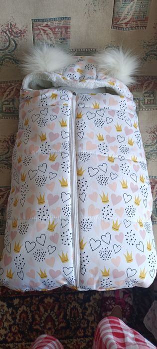 Продам конверт почти новый на девочку